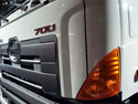 HINO 700