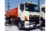 HINO 700